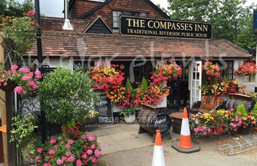 Compasses Inn_image_004