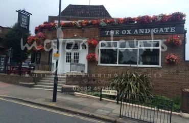 Window Boxes for Pubs_image_033