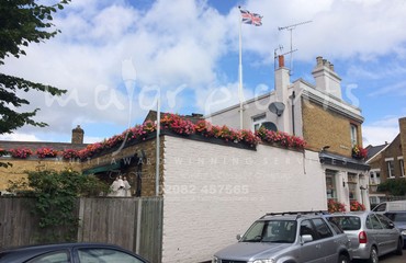 Window Boxes for Pubs_image_063