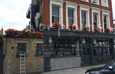 Window Boxes for Pubs_image_070