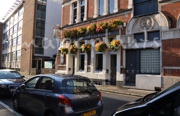 Window Boxes for Pubs_image_093